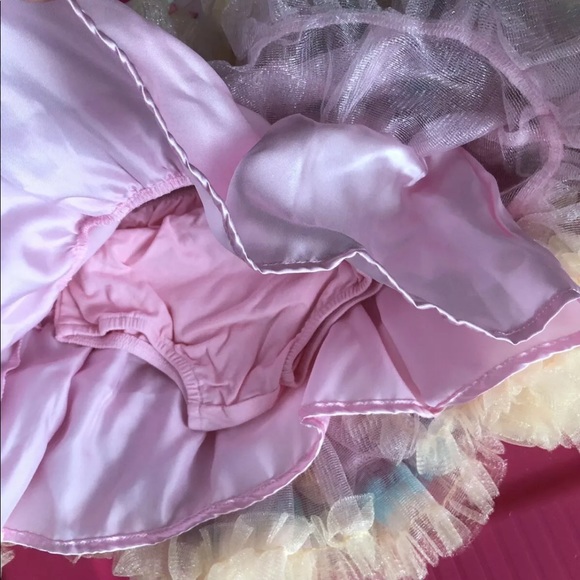 NWT Girl Birthday Outfit TuTu Pink Bloomers 18 Mo - Picture 3 of 4